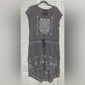 Johnny Was JWLA Gray Dress with cream Embroidery